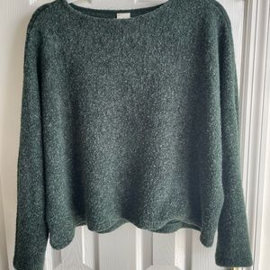Cropped green sweater